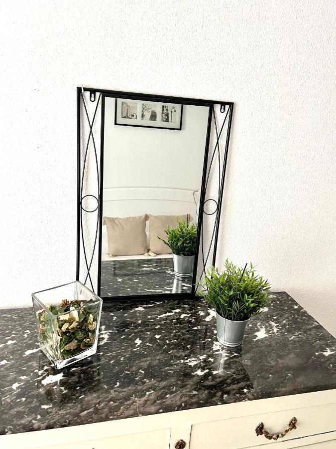 Vera Apartment, Acogedor Y Tranquilo En El Corazon De La Ciudad アンテケラ エクステリア 写真